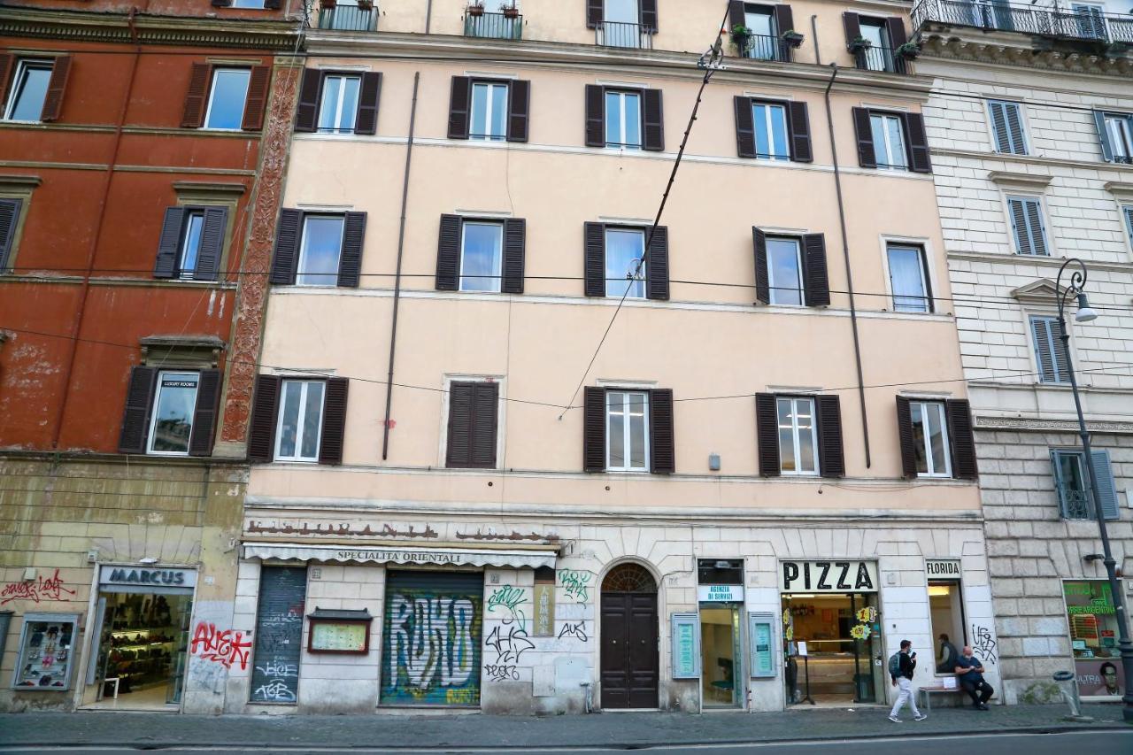 Bed and Breakfast Residenza Gens Julia Rom Exterior foto