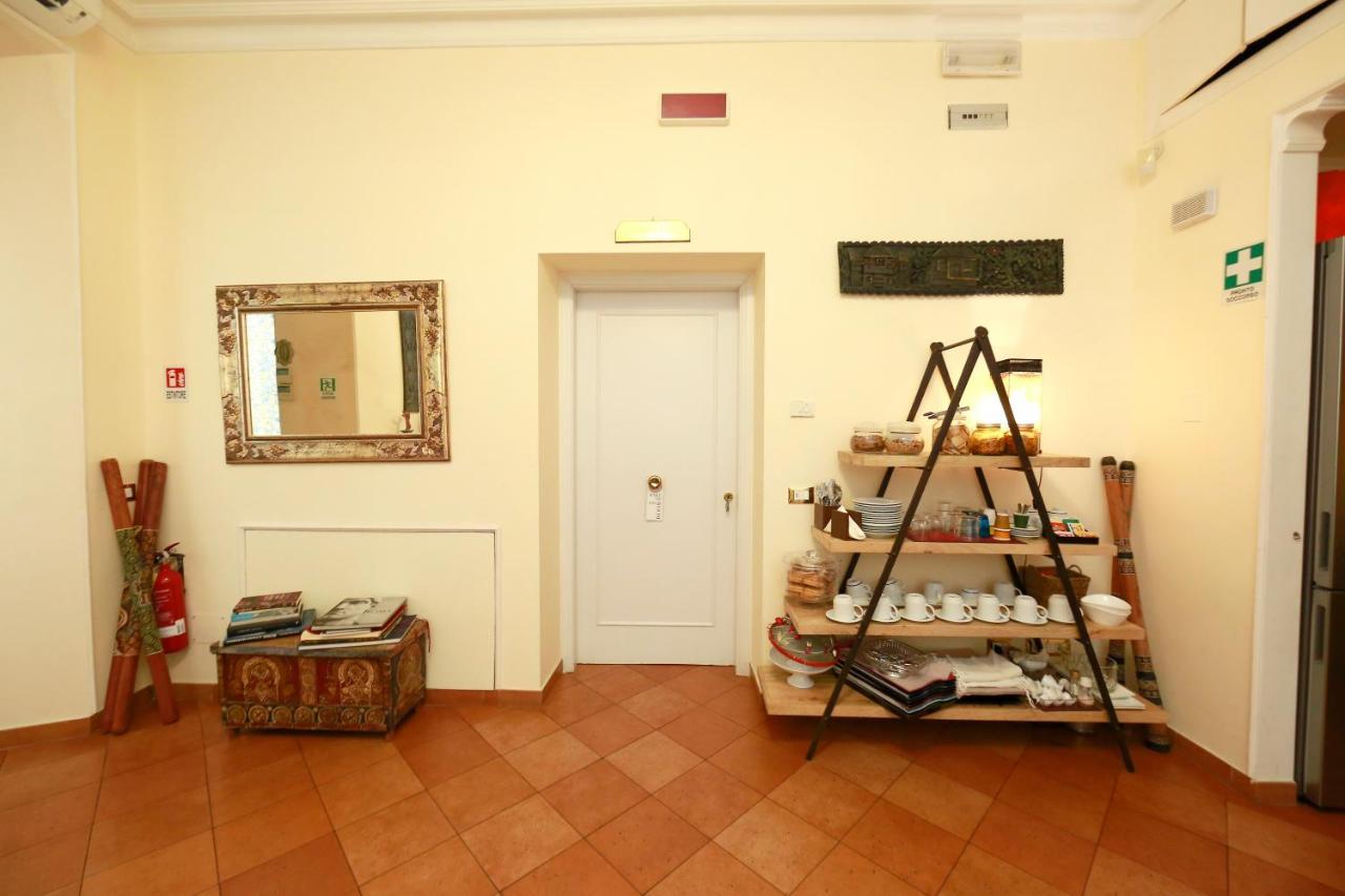 Bed and Breakfast Residenza Gens Julia Rom Exterior foto